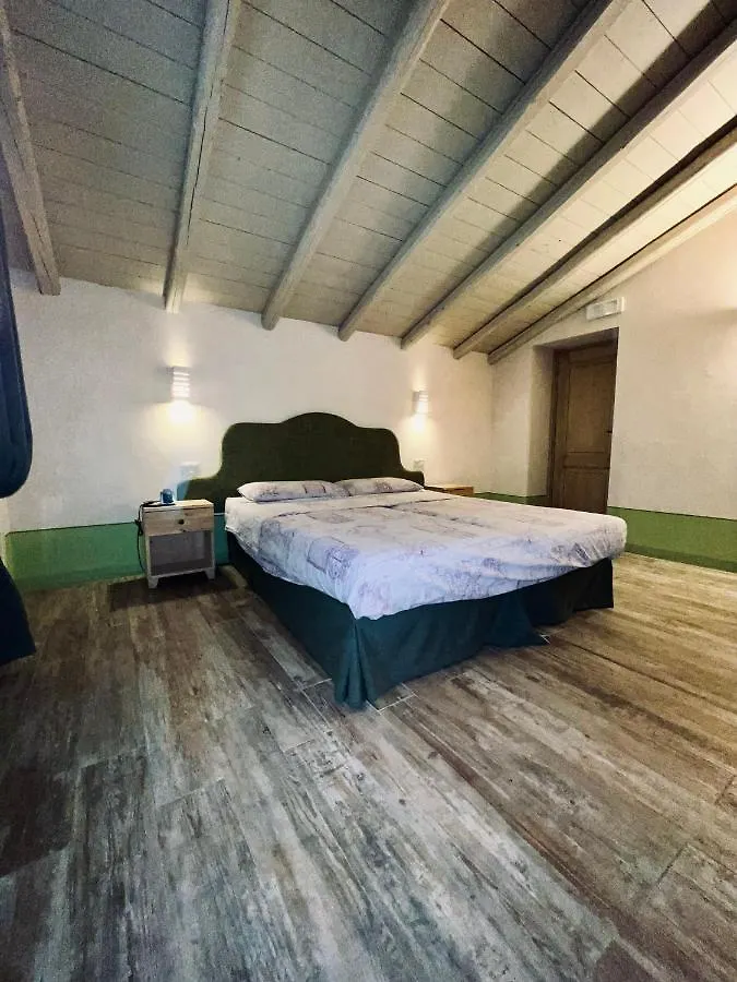 Villa Chaledo Milagro Ruino